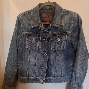 GUESS Jeans Originals Cropped Denim Trucker Jacket (Medium Wash) – S/P